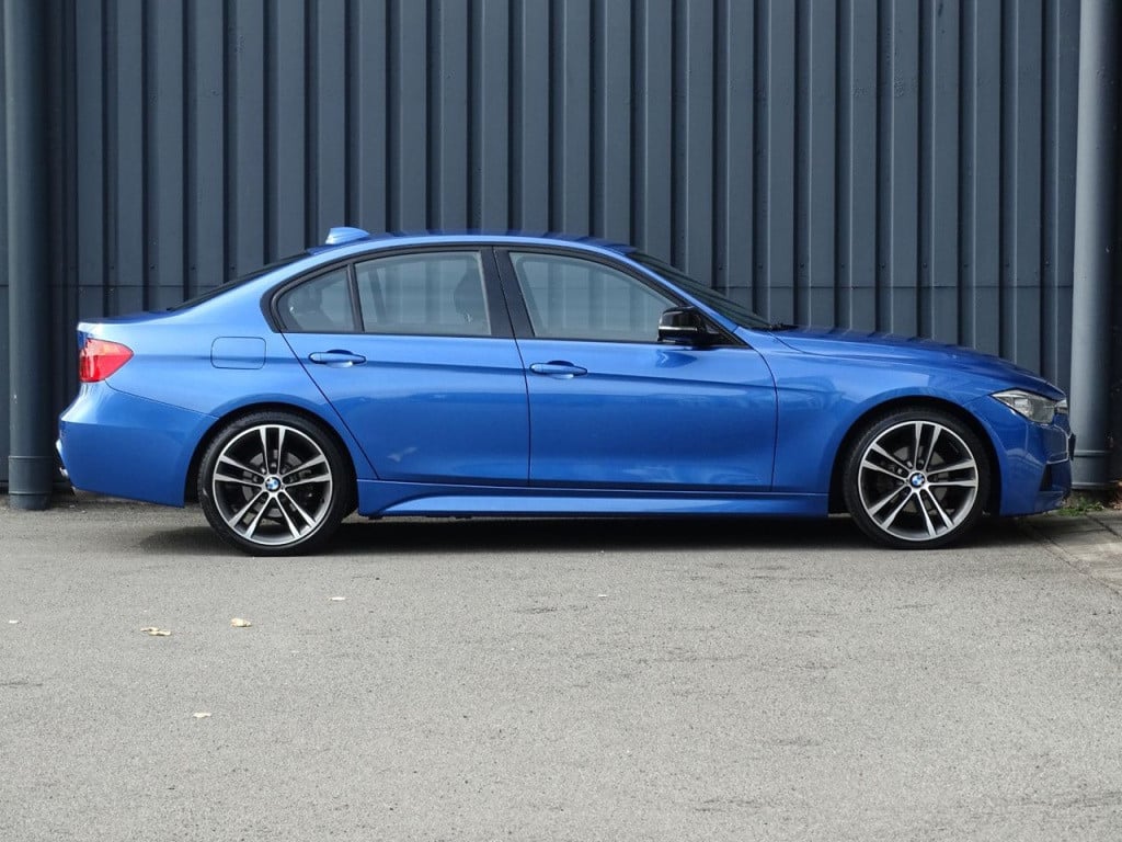 BMW 3-serie 320i high executive m-sportpakket | 19"