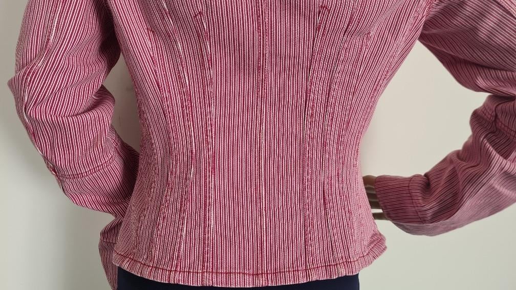 MARC JACOBS: Als nieuw rood-wit jasje maat 6