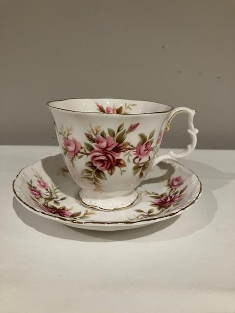 Kop en schotels Royal Albert