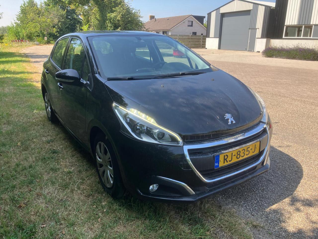 Peugeot 208 1.2