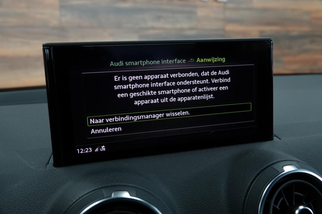 Audi Q2 1.4 tfsi | stoelverw. | pdc | 19" | camera |