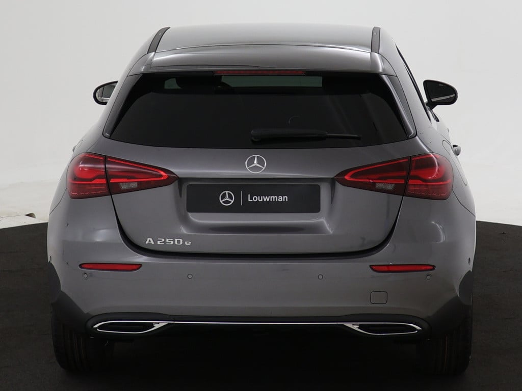 Mercedes-Benz A-Klasse 250 e business line | verwarmde stoelen vooraan | ex