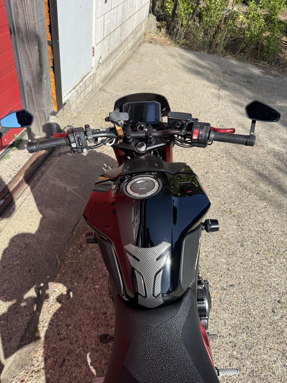 Honda CB750 Hornet 2023