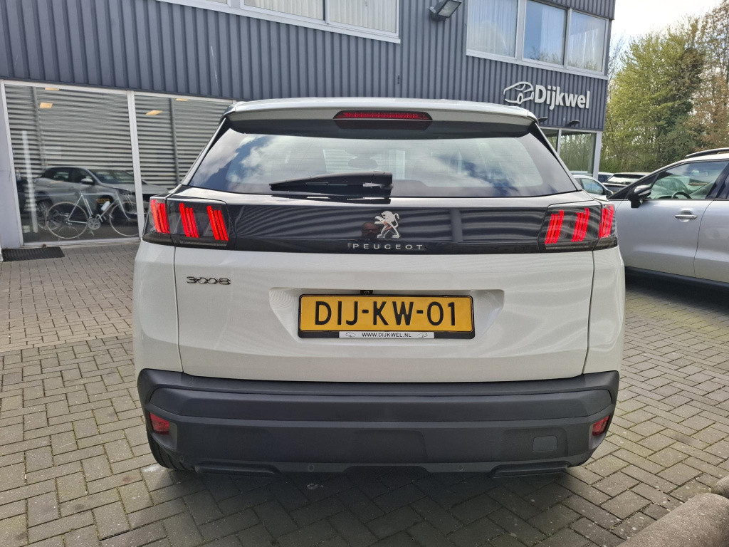 Peugeot 3008 suv 130 active pack navi/clima/cam