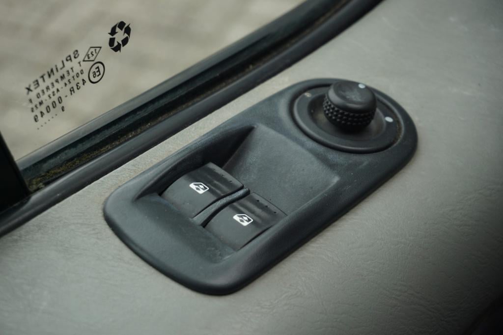 Renault Trafic 2.0 dci t29 l2h1 générique dc marge - dubbel cabine - elektr