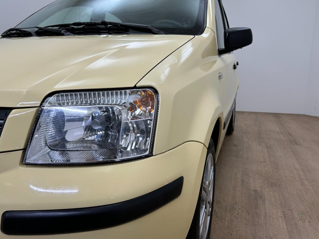 Fiat Panda occasion 1.2 emotion | geel | airco | 5 deurs |