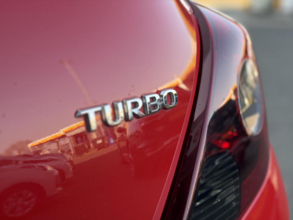 Opel Corsa 1.6-16v t color edition opc line