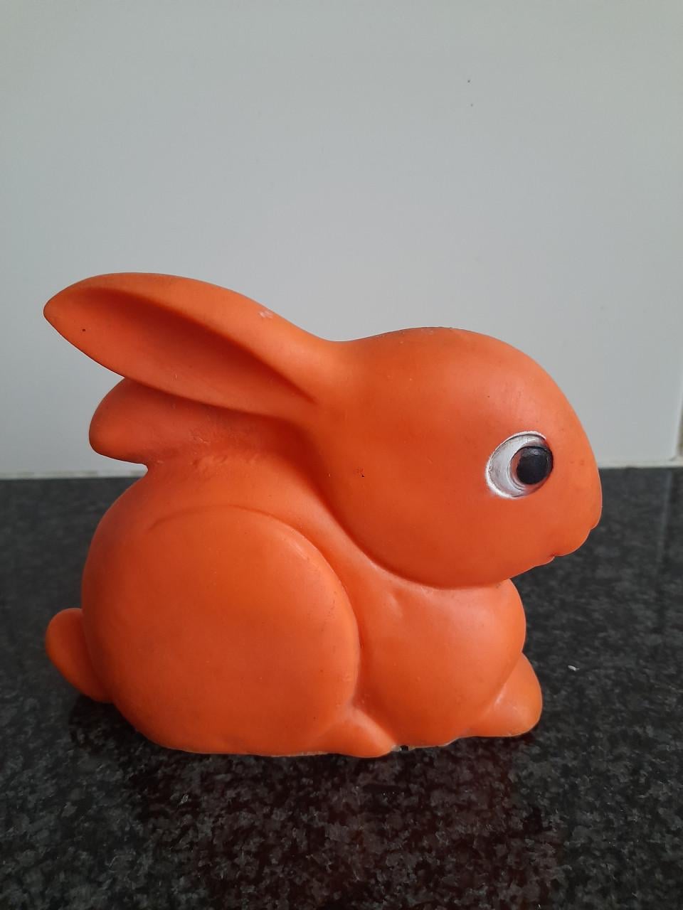 Vintage Rubberen Piepbeestje ( in goede staat )  €4 per stuk