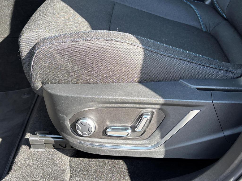 Lynk & Co 01 1.5td 261pk phev 7dcth| schuifdak|navi|my'24| 1e eigenaar| rij