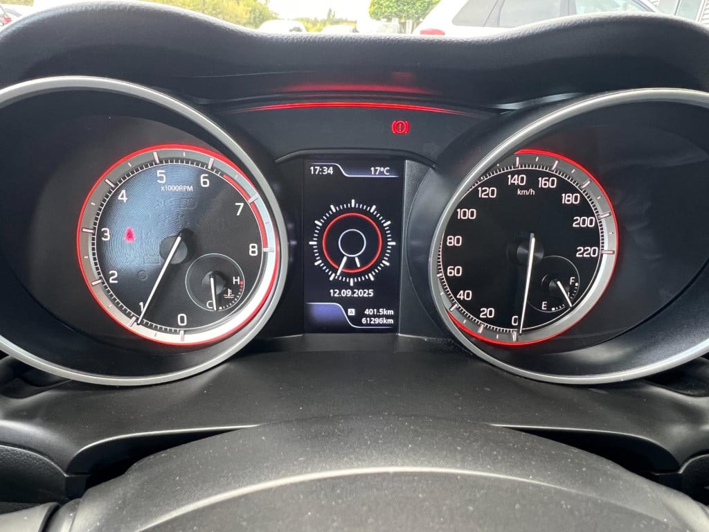 Suzuki Swift 1.0 stijl smart hybrid, camera, carplay enz...