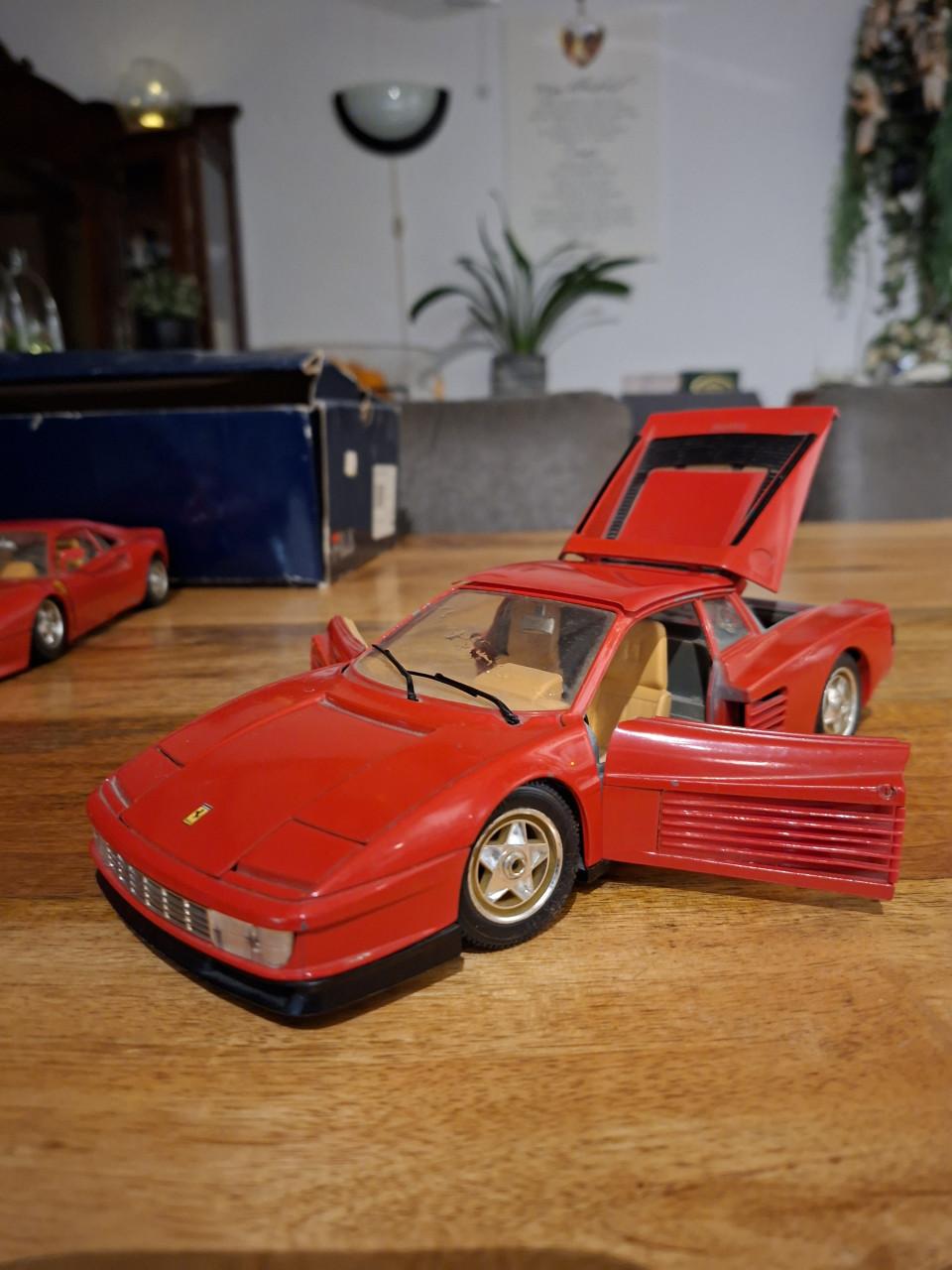 Tevkoop 3 ferrari's  1 op 18