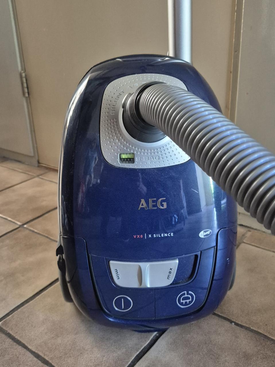Stofzuiger AEG VX8