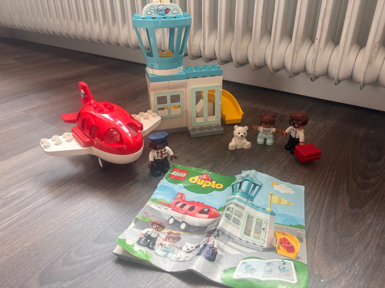 LEGO Duplo 10961 – Vliegtuig & Vliegveld.