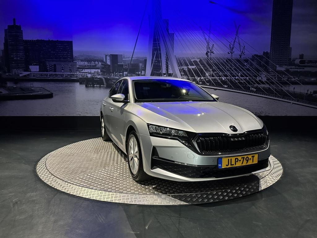 Skoda Octavia 1.5 tsi mhev business edition plus *navi*led*appconnect*camer