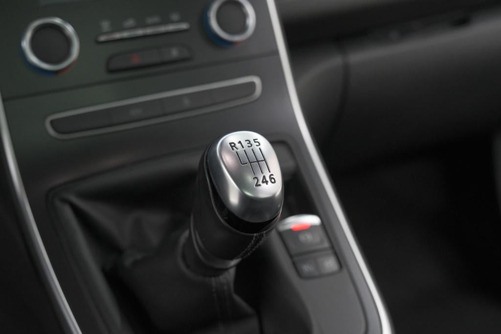 Renault Scenic tce 140 intens | trekhaak | camera | panoramadak | navigatie