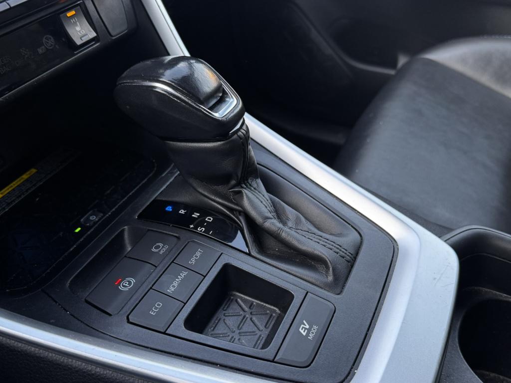 Toyota Rav4 2.5 hybrid style | navigatie | trekhaak | bi-tone |