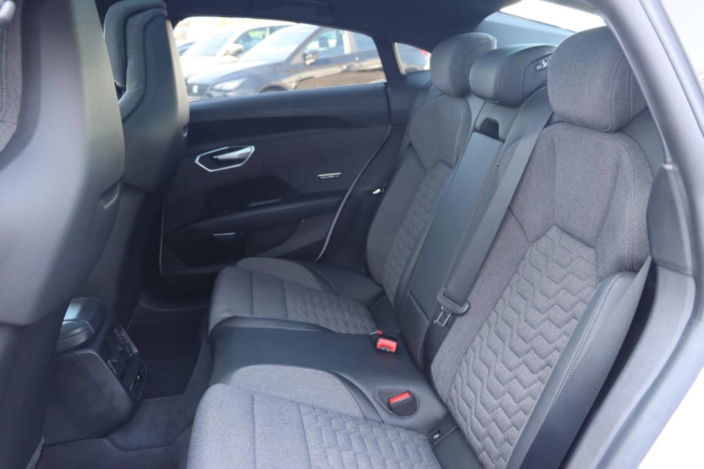 Audi E-tron Gt edition zero competition 93 kwh 476pk