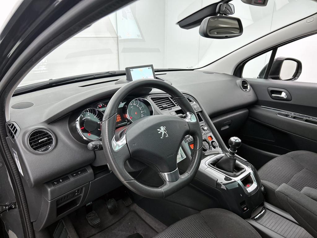 Peugeot 5008 130 pk style 7 persoons | rijklaar | trekhaak | panoramadak | 