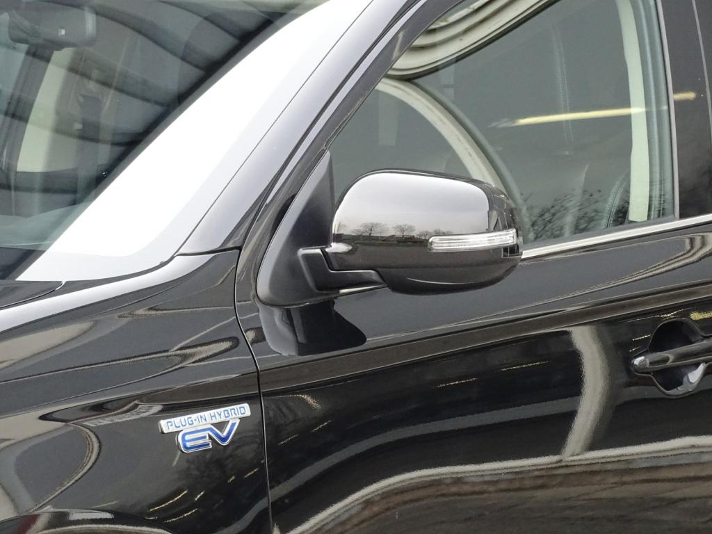 Mitsubishi Outlander 2.0 phev executive edition | trekhaak | navi | camera