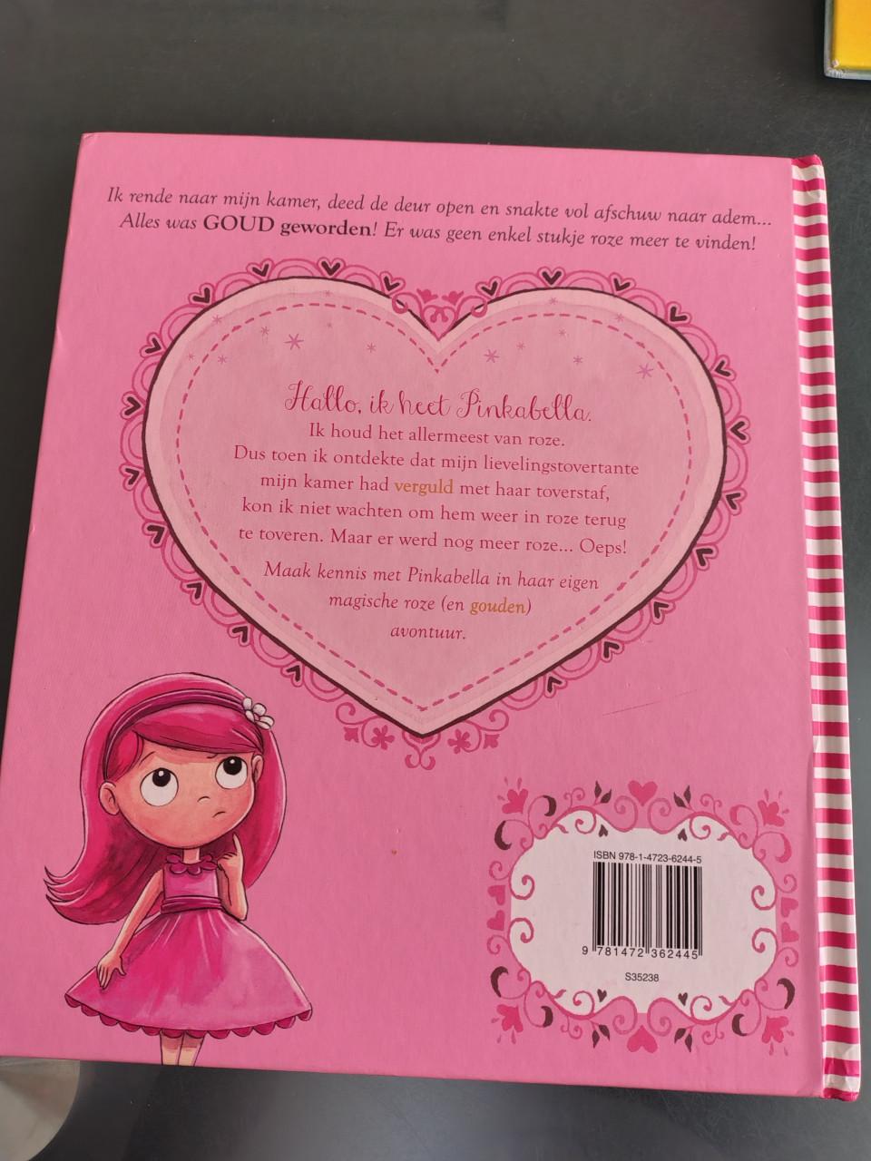 Pinkabella en haar gouden tover tante