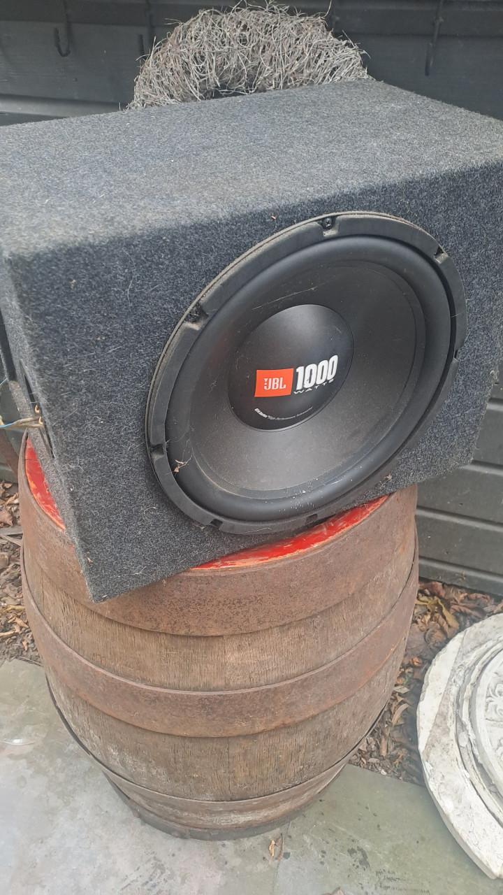 Jbl gt4 woofer met oldschool jbl gto versterker