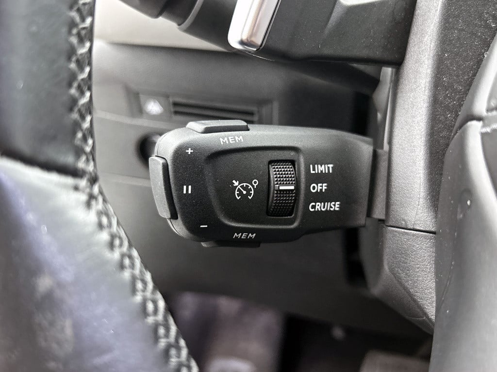 Ds Ds 3 crossback 130pk automaat rivoli | matrix led | navigatie | stoelver