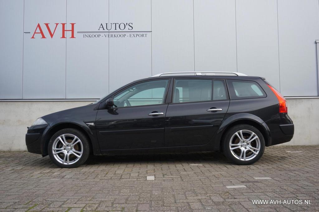 Renault Megane 2.0-16v tech line