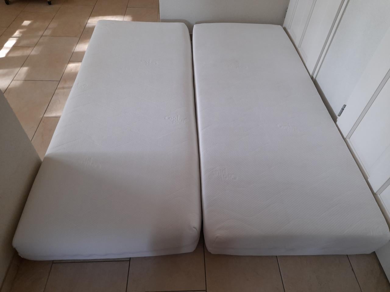 2 x Matras 80 x 200 (in goede nette schone staat)