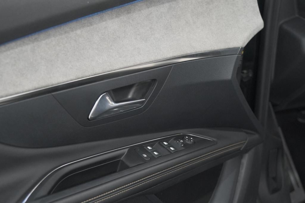 Peugeot 3008 1.2 hybrid 136 gt | 360 camera | adaptieve cruise control | el