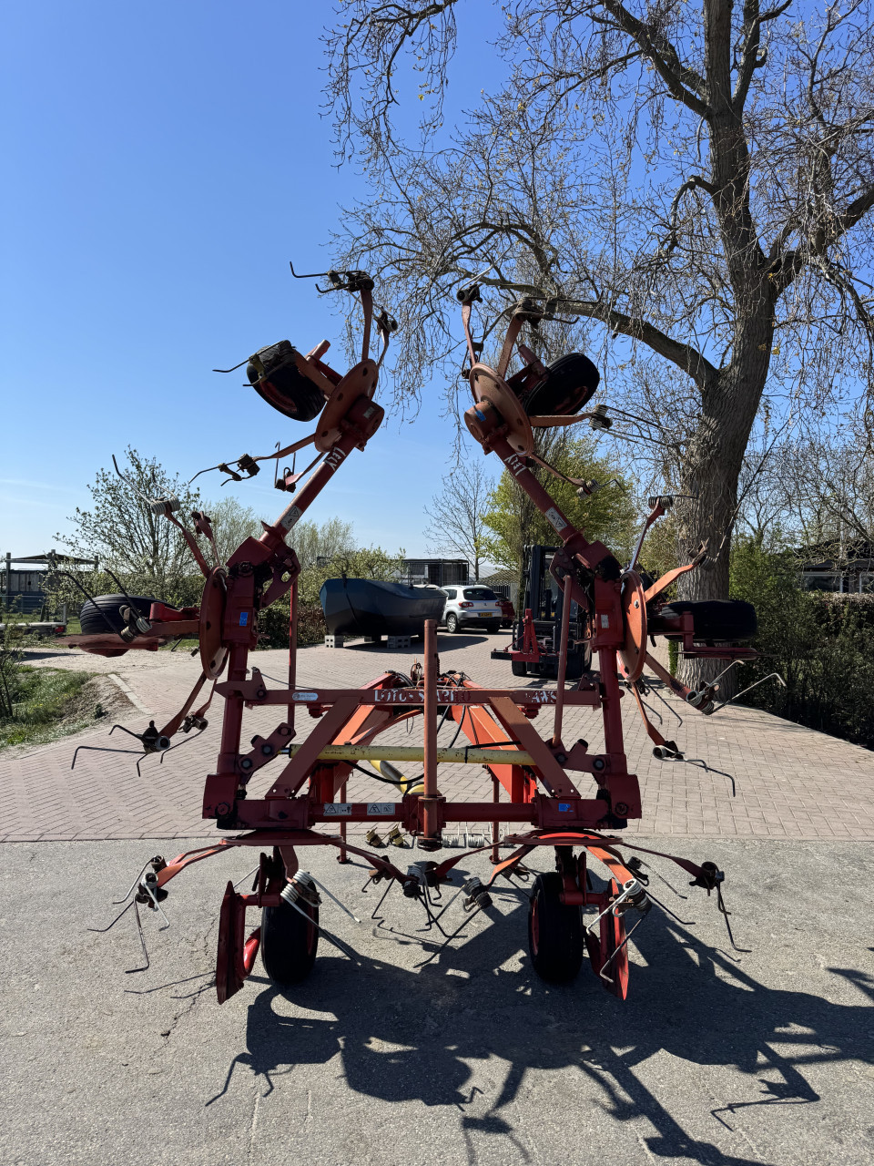 Schudder Lely lotus stabilo 675