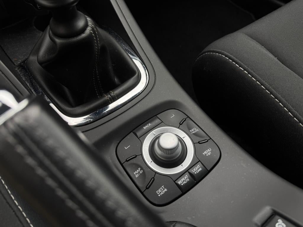 Renault Megane 1.2 tce limited * cruise control * navigatie * clima * nap