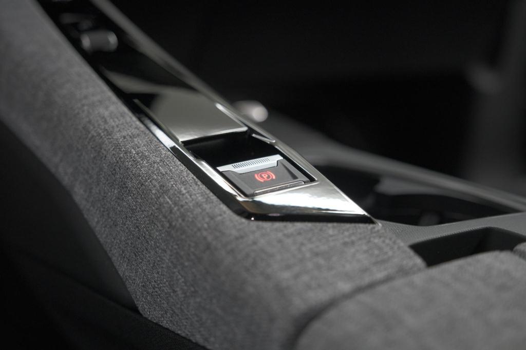 Peugeot 3008 1.2 hybrid 145 gt | 360 camera | adaptieve cruise control | st