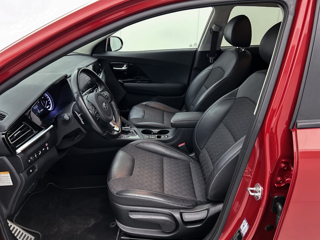 Kia Niro 1.6 gdi phev dynamicplusline | trekhaak | 18 inch |