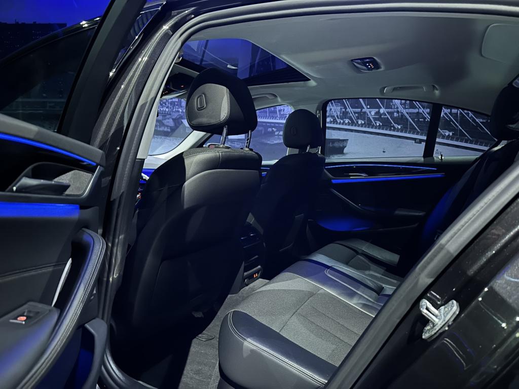 BMW 5 Serie 530e iperformance high executive *schuifdak*harmankardon*