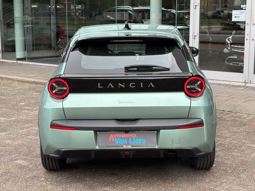 Lancia Y(psilon) 1.2 turbo hybrid 100pk edct6 lx camera| digital dash.|dode