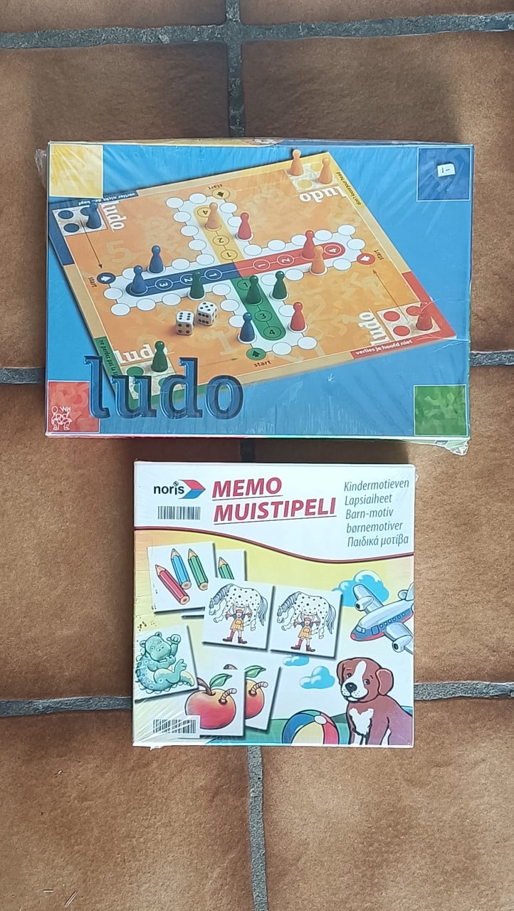 2 kinderspelletjes. Nooit gebruikt, nog in plastic.