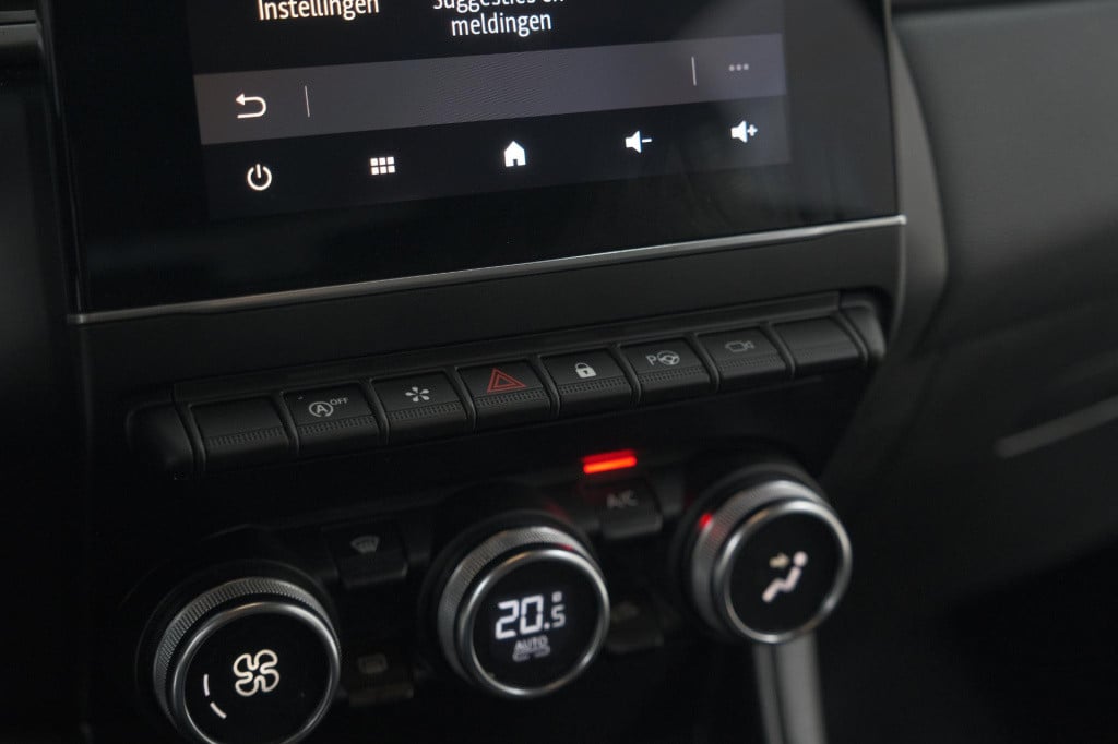Renault Captur tce 90 techno | 360 camera | navigatie | 9.3 inch groot sche