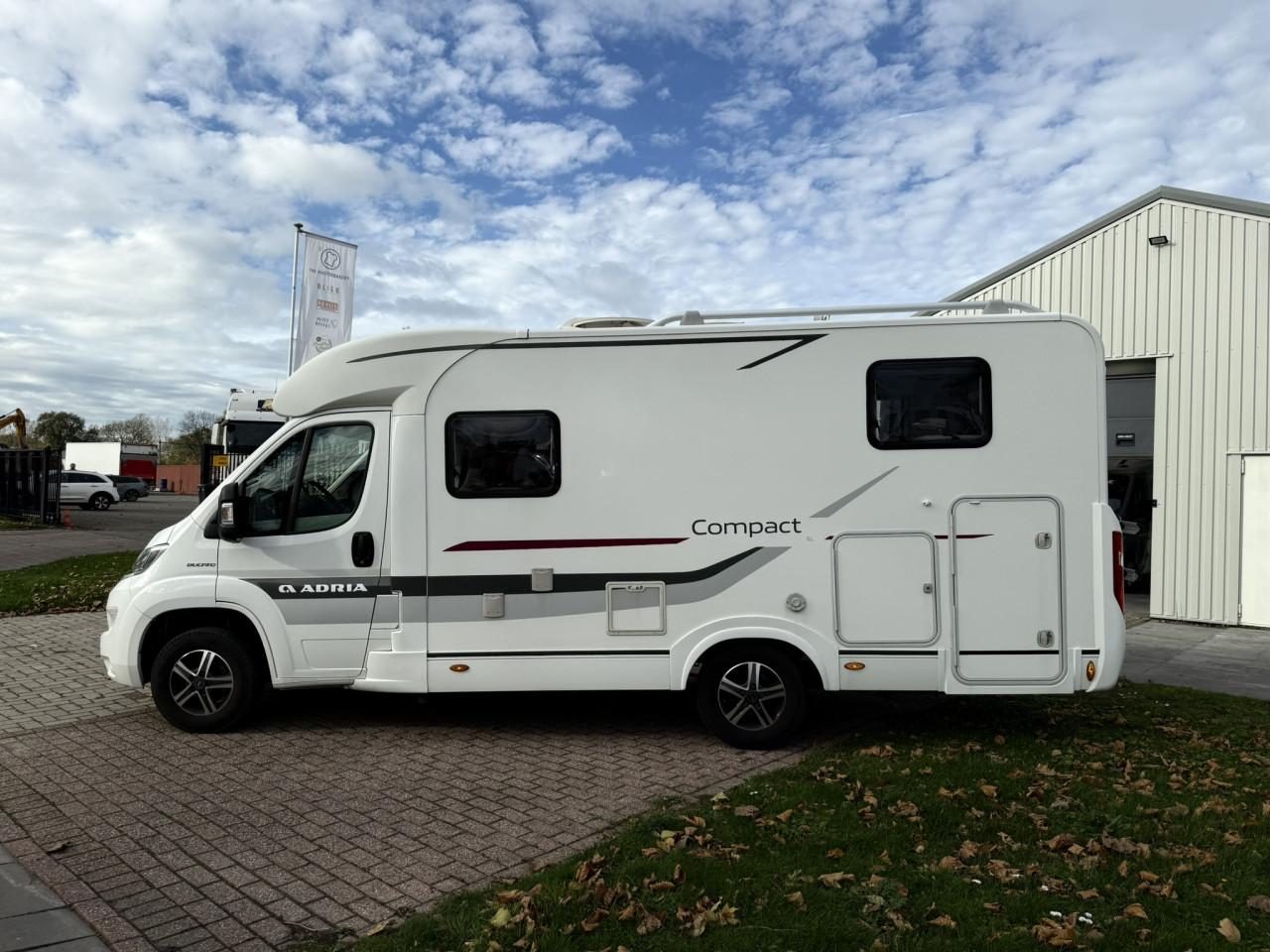 Adria Compact SL  - Compacte camper vol comfort en vrijheid!