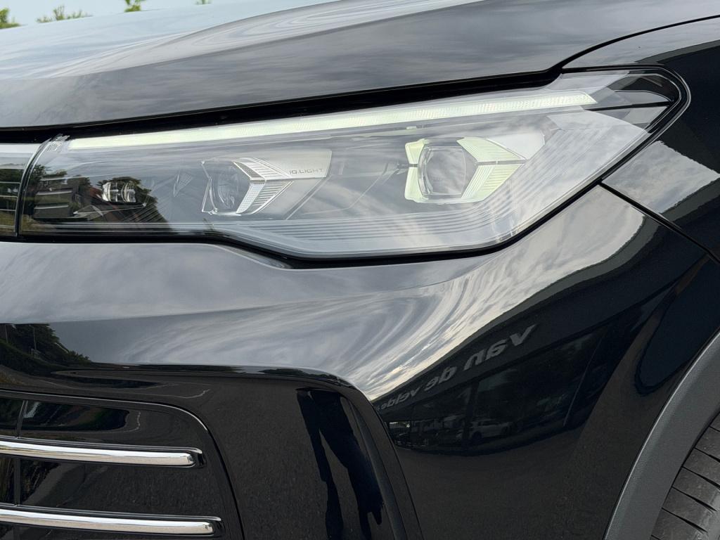 Volkswagen Tiguan 1.5 ehybrid elegance 204pk | trekhaak | 20 inch | 360 cam