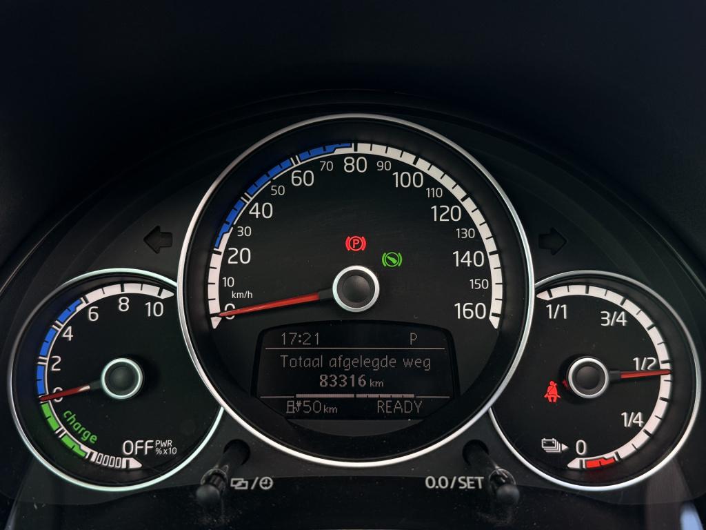 Volkswagen E-up! | pano | stoelverwarming | voorruitverwarming | cruise | d