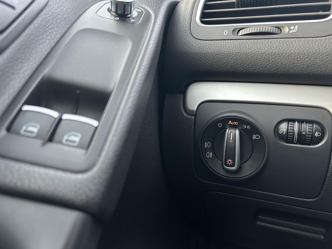 Volkswagen Golf 1.4 TSI Highline|CARPLAY/STOELV.|TREKH.