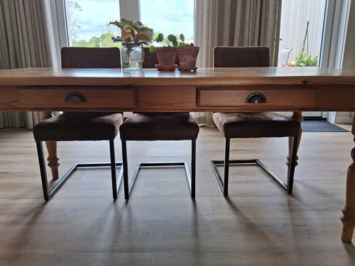 Eettafel en salontafel grenen