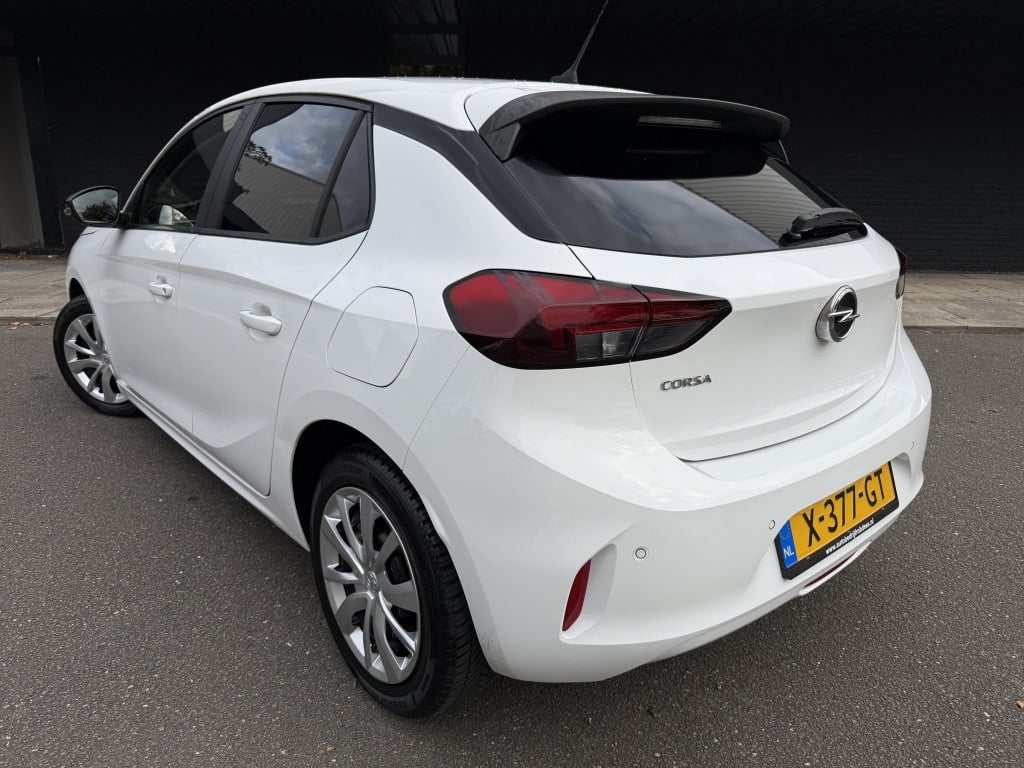 Opel Corsa 1.2 edition // stoel & stuurverwarming //