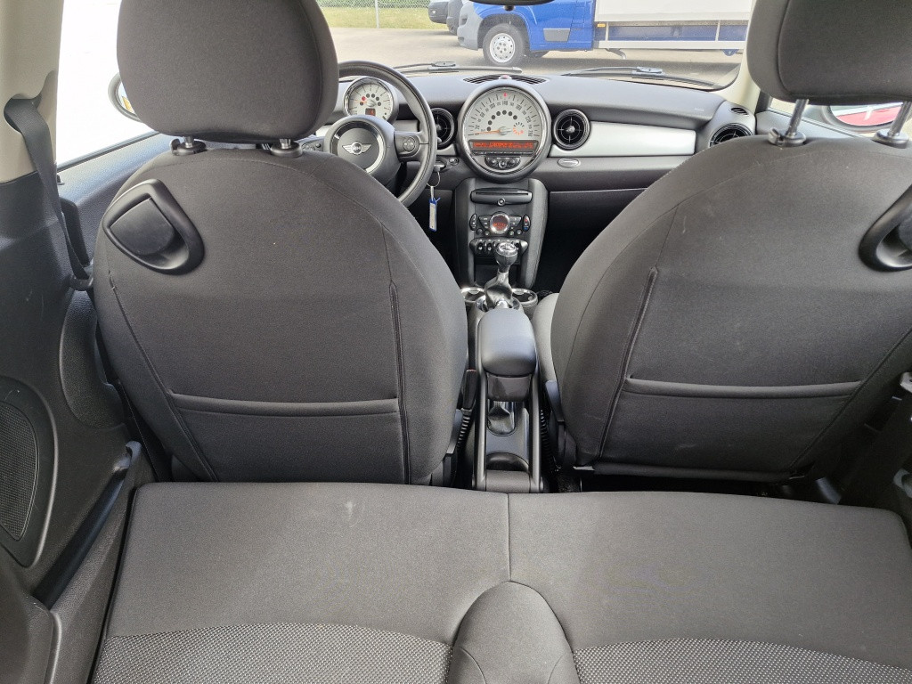 Mini Cooper mini 1.6 123 pk pepper