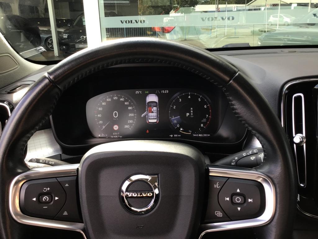 Volvo XC40 t4 190pk momentum pro| trekhaak| climate| navi| elek.achterklep