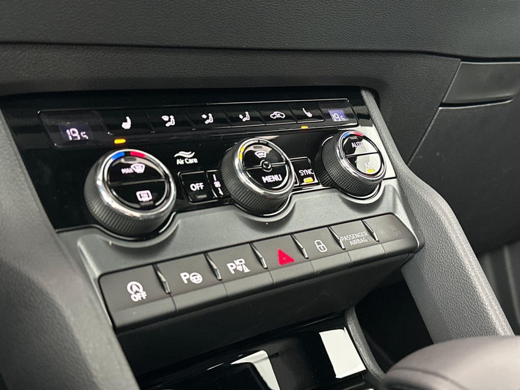 Skoda Karoq 1.5 tsi act sportline business