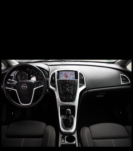 Opel astra sports tourer