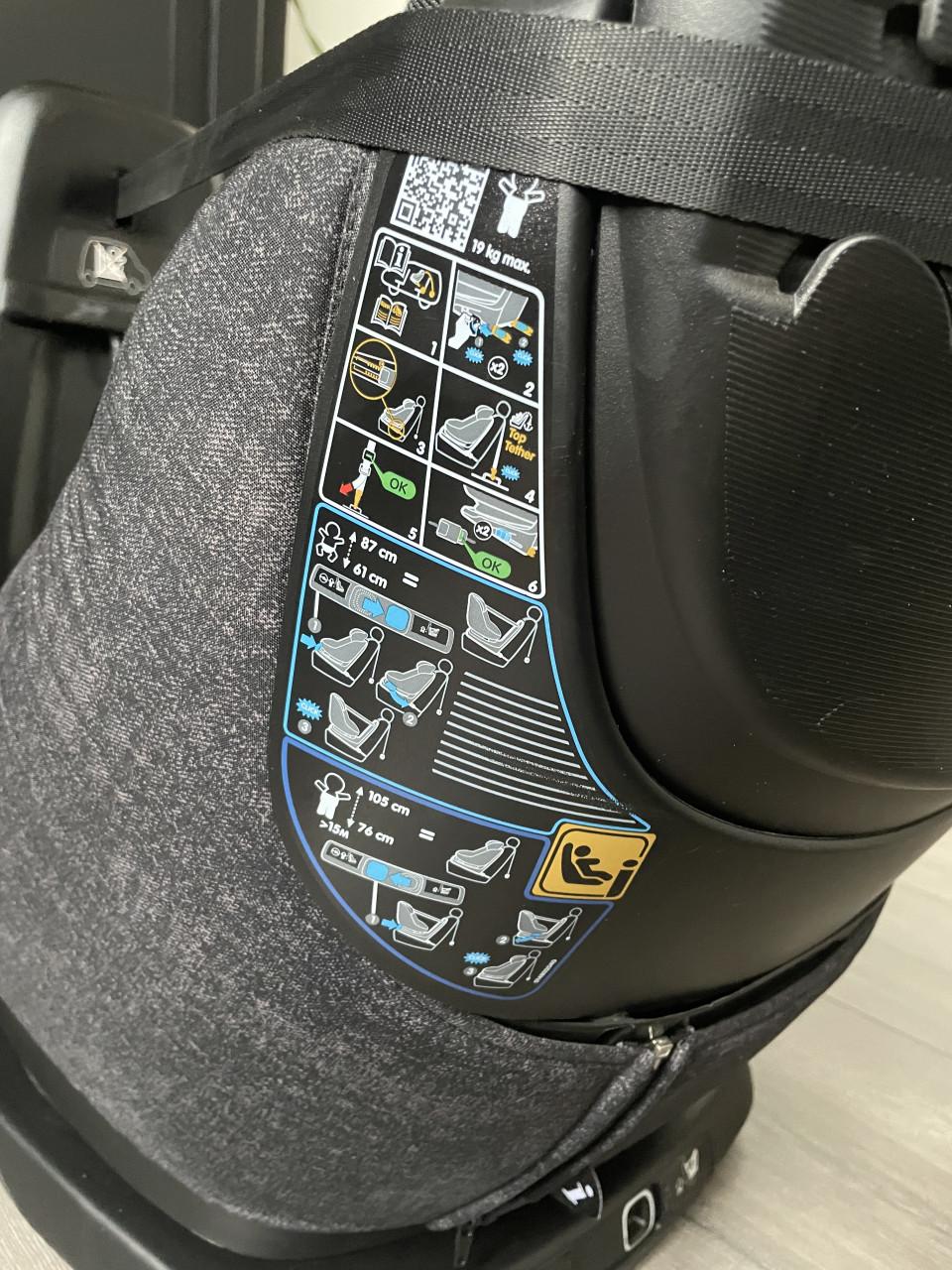 Maxi-Cosi AxissFix Air met geïntegreerde airbags