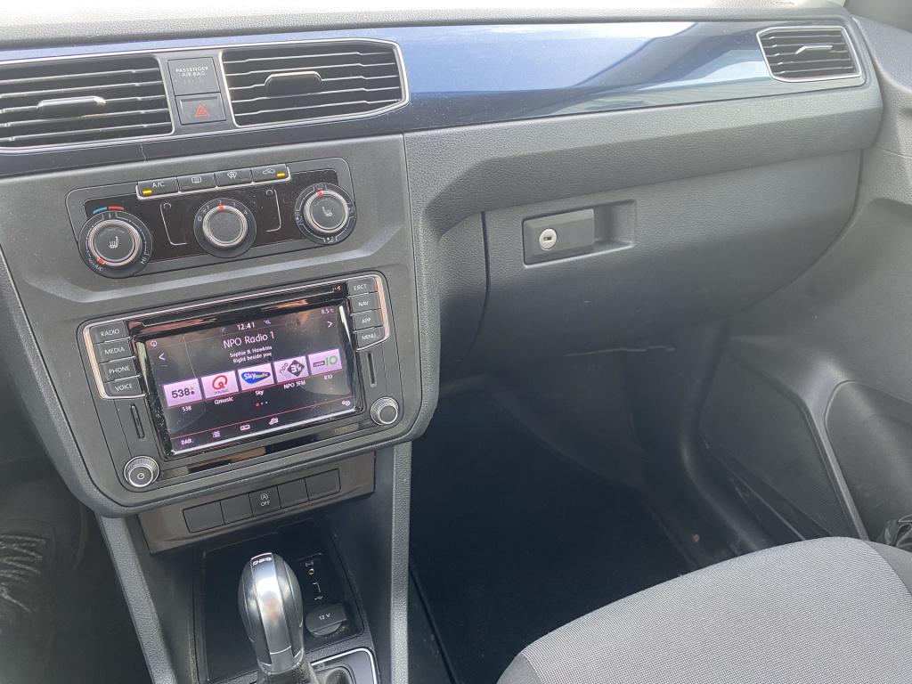 Volkswagen Caddy betimmerd met 1 persoons minicamper interieur - kan eruit