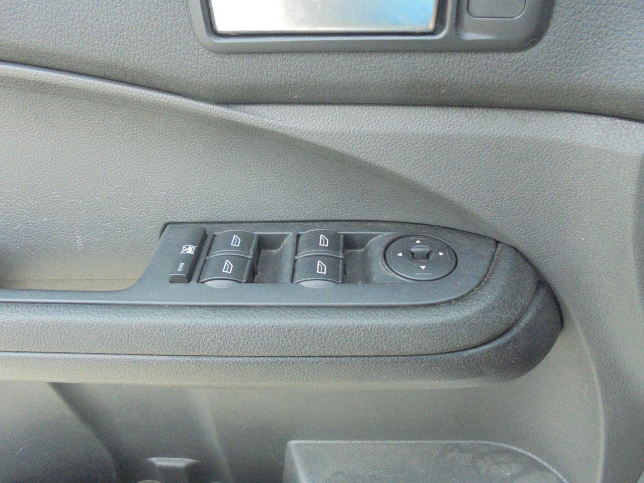 Focus C - Max 2.0 - 16V AUTOMAAT Leuke auto netjes van binnen met N.A.P